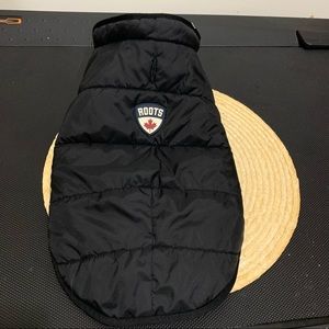 Roots 100% Nylon Warm  Adorable Pet Puffer Vest Jacket Size Small